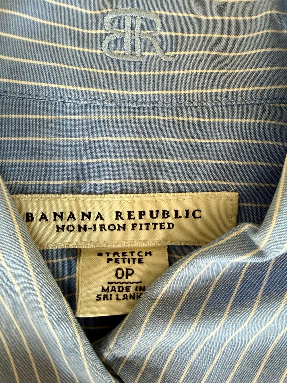 Banana Republic Petite Button-Down Shirt Bundle (PXS, 0P, 00P) - Picture 6 of 16